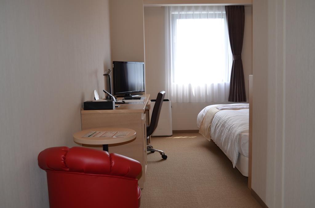 Shizutetsu Hotel Prezio Numazu Rum bild